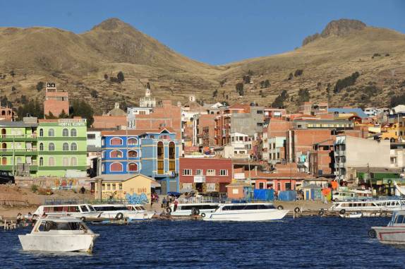 Chegando de volta à Copacabana, após caminhada na isla del Sol, na Bolívia